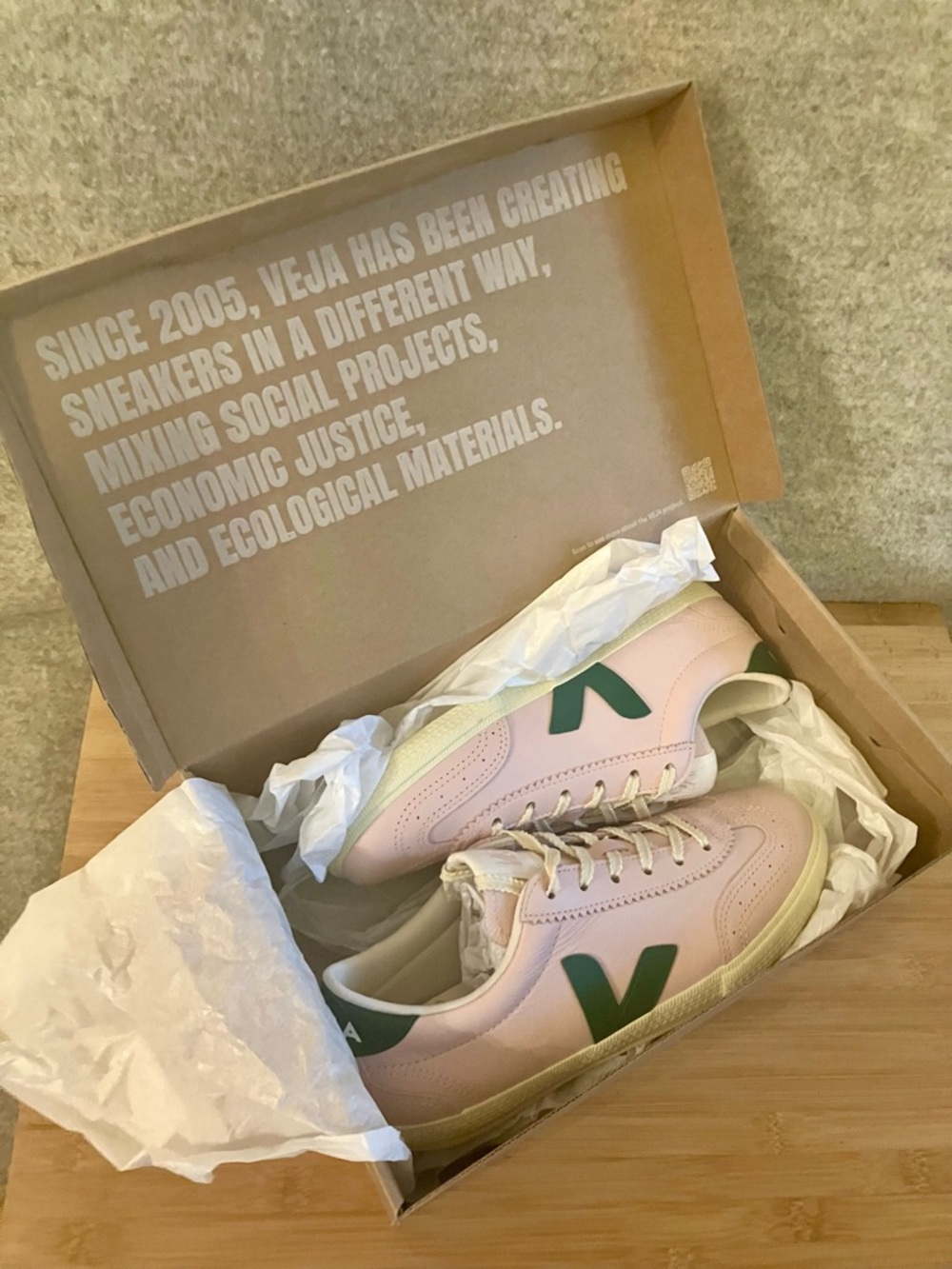NWT - Veja Volley Leather Sneaker -Pink & Green (sz 6 / 37)